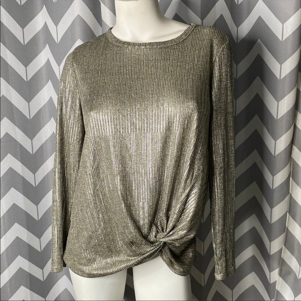 KIM & CAMI gold metallic top
